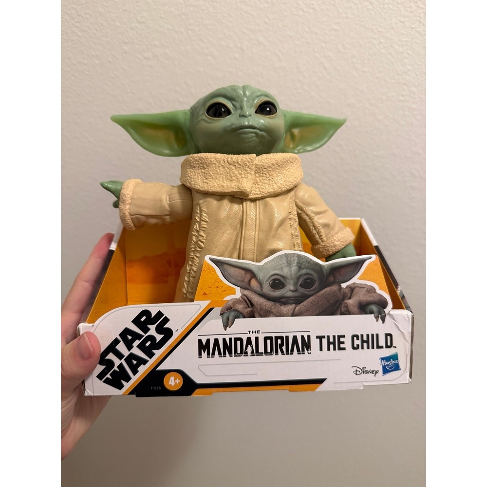 Star Wars The Mandalorian Baby Yoda The Child 6 1/2-Inch Action Figure